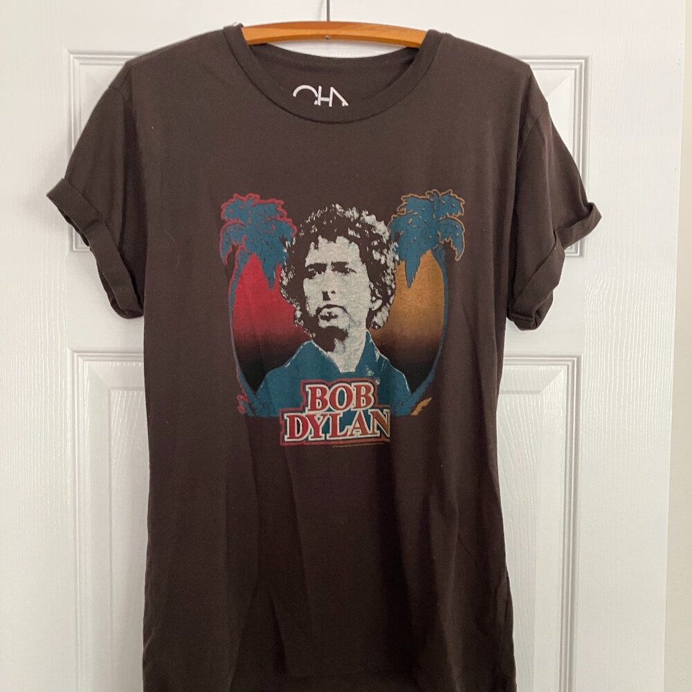 Bob Dylan Tissue-weight Rolled Sleeve Vintage Look T-shirt